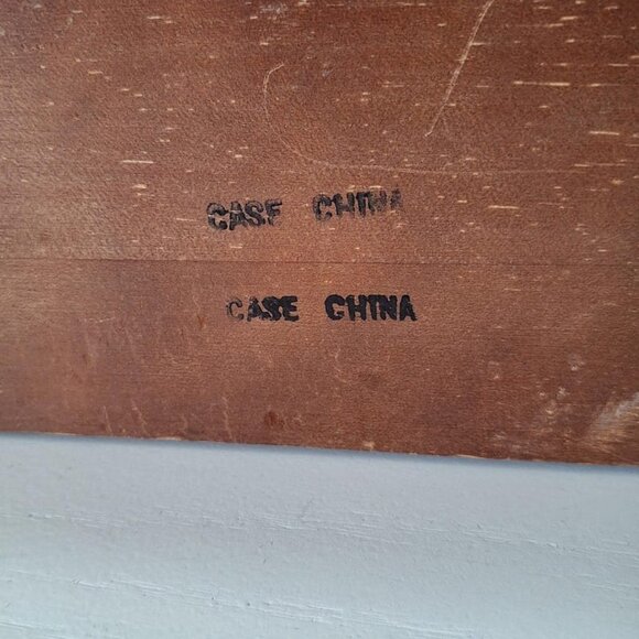 Vintage Large Wood Mantel Clock with Chime - Picture 8 of 9